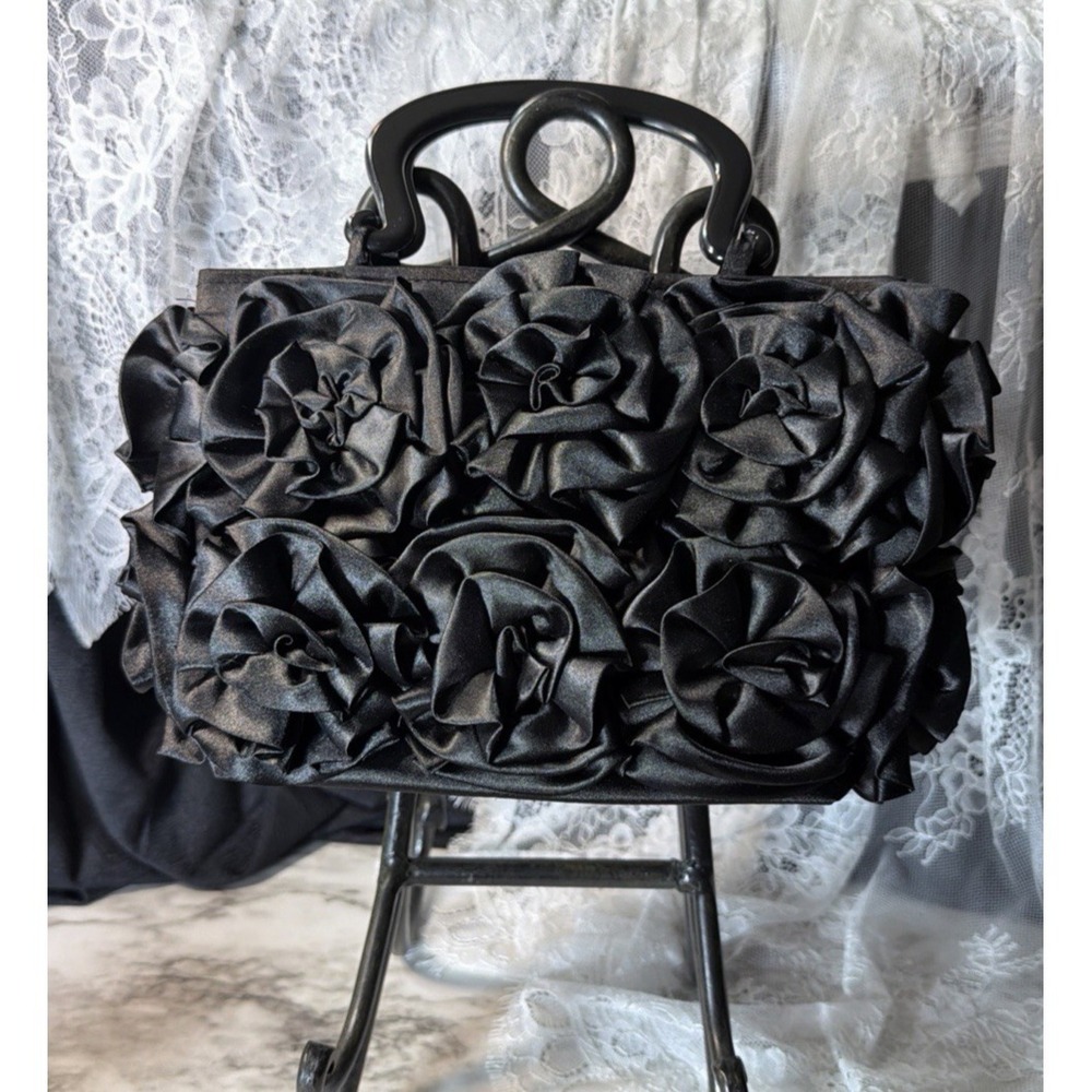 VTG Mod by Design Handbag Rolled Silk Flowers Black‎ Bakelite Handle (A2952)